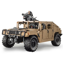 Load image into Gallery viewer, 3935PCS Military MOC HUMVEE Technic Off Road Vehicle Car Model Building Block Brick Toy Gift Set Kids New 1:8 Compatible With Lego
