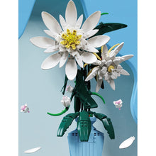 Load image into Gallery viewer, 800PCS MOC Epiphyllum Flower Floral Model Toy Building Block Brick Gift Kids Compatible Lego Display With Vase
