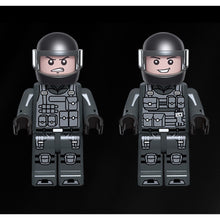 Load image into Gallery viewer, 705PCS Military WW2 Technic Twin Rotor Helicopter Figure Model Toy Building Block Brick Gift Kids DIY Compatible Lego
